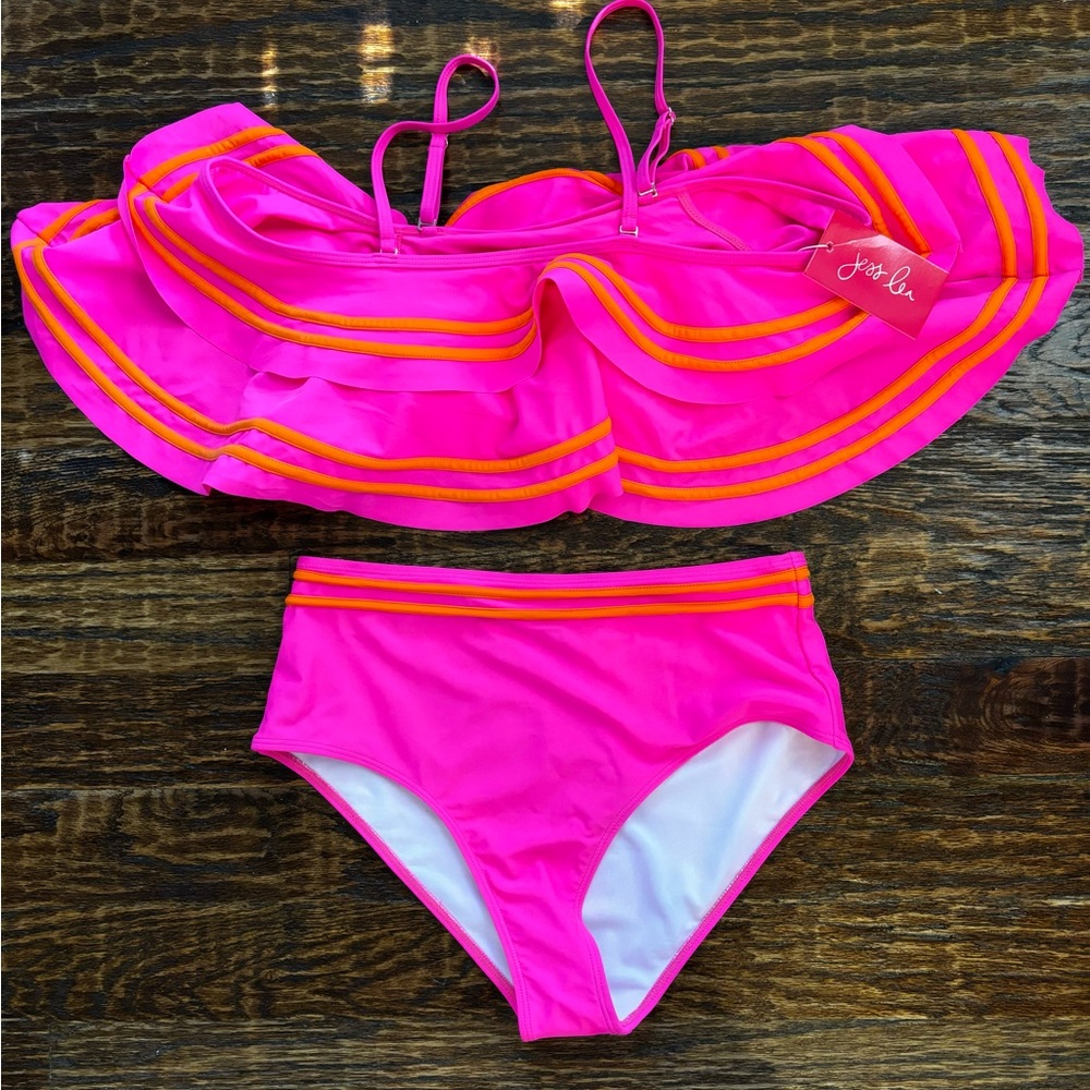 Vibrant Pink Ruffle Bikini Set - Picture 2 of 3